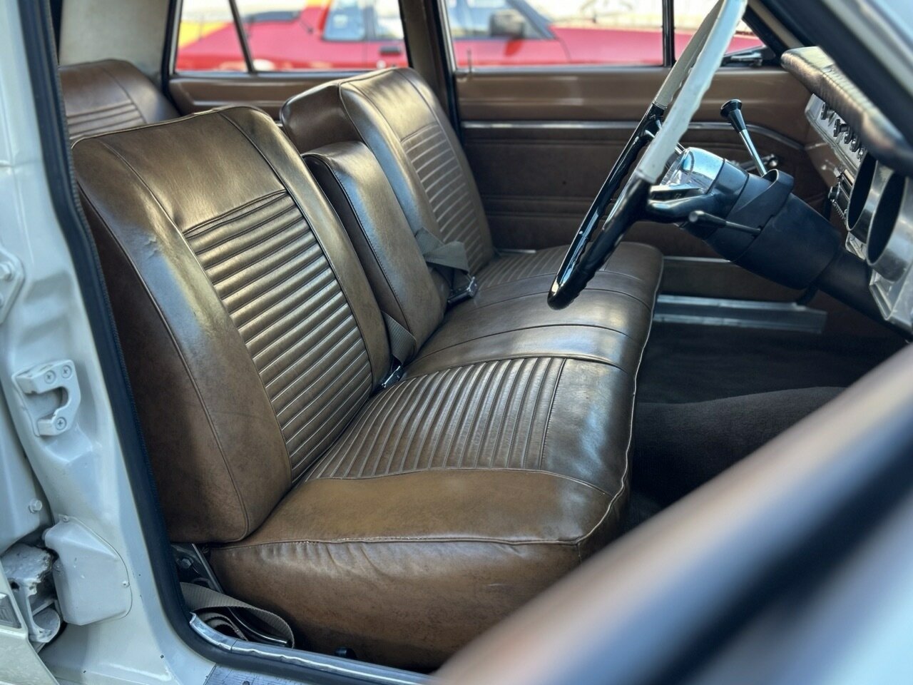 1967 CHRYSLER VALIANT VC REGAL 3 SP AUTOMATIC 4D SEDAN