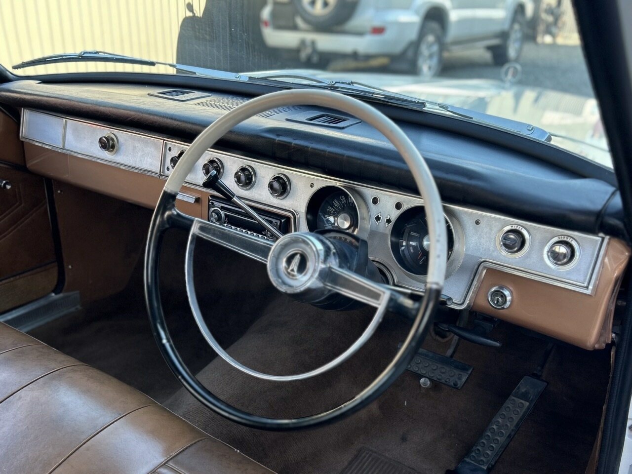 1967 CHRYSLER VALIANT VC REGAL 3 SP AUTOMATIC 4D SEDAN
