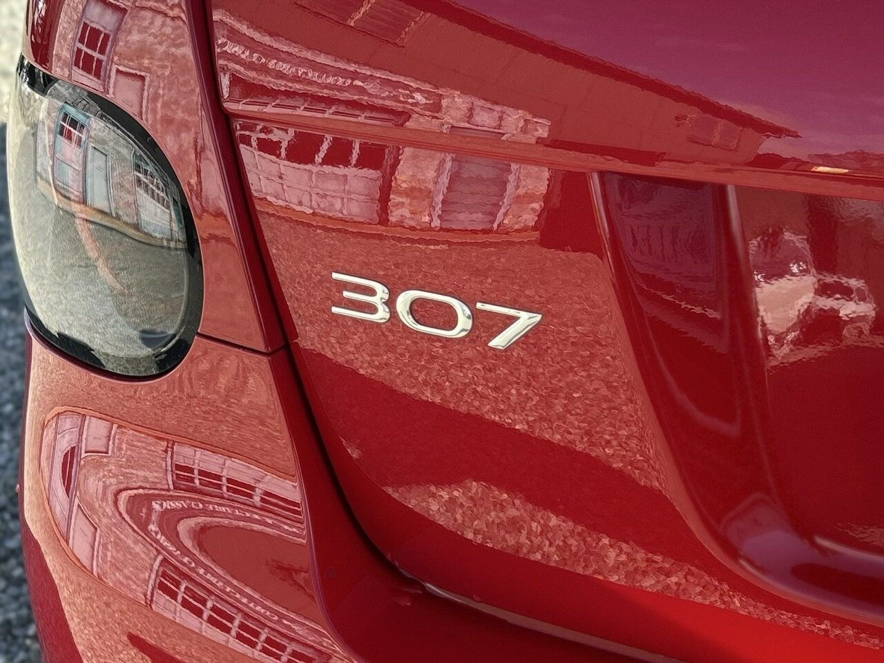 2006 HSV CLUBSPORT E SERIES R8 6 SP AUTO ACTIVE SEQ 4D SEDAN