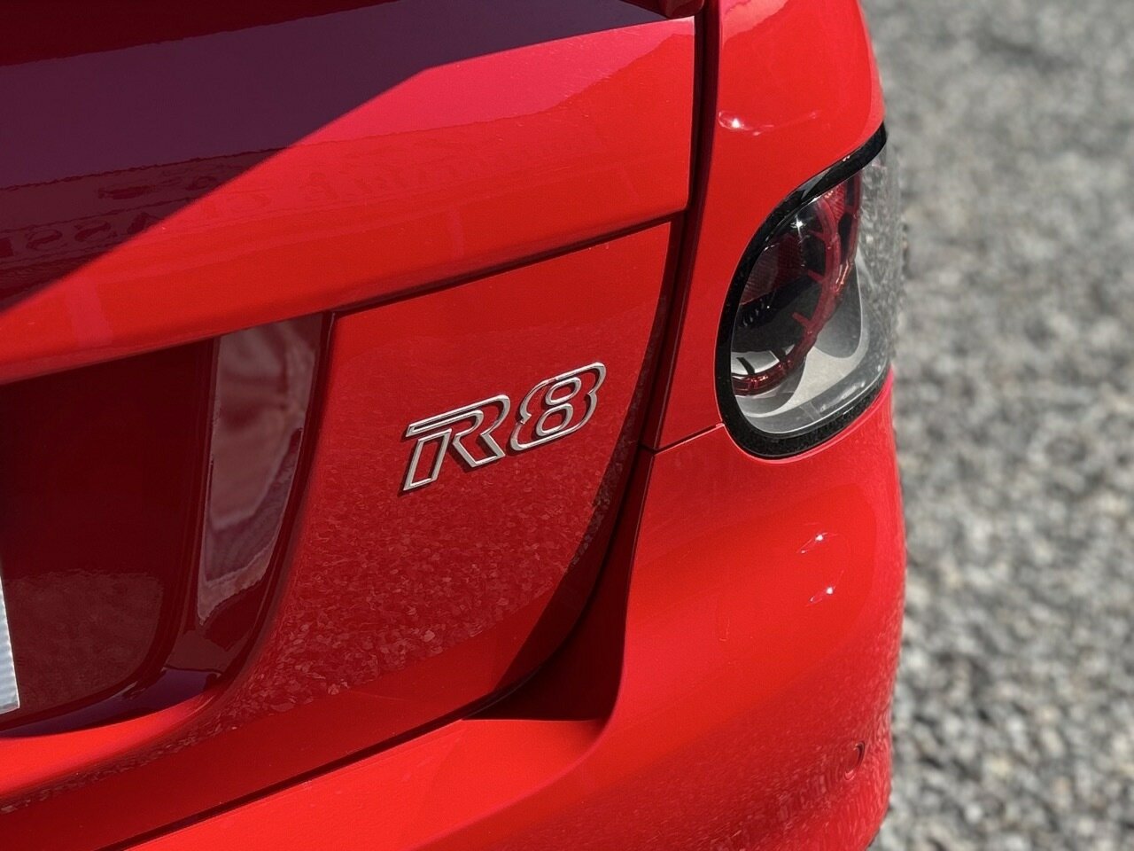2006 HSV CLUBSPORT E SERIES R8 6 SP AUTO ACTIVE SEQ 4D SEDAN