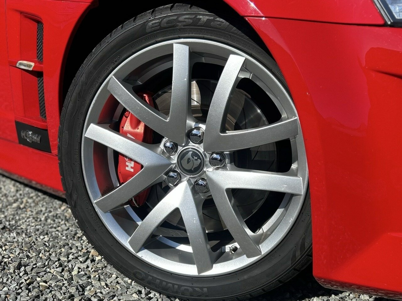 2006 HSV CLUBSPORT E SERIES R8 6 SP AUTO ACTIVE SEQ 4D SEDAN