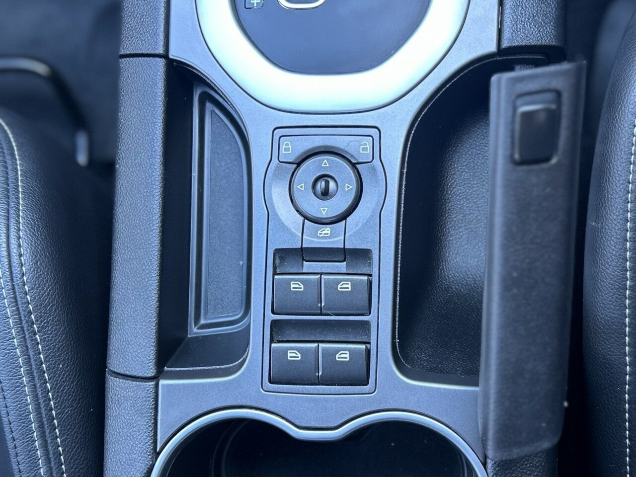 2006 HSV CLUBSPORT E SERIES R8 6 SP AUTO ACTIVE SEQ 4D SEDAN