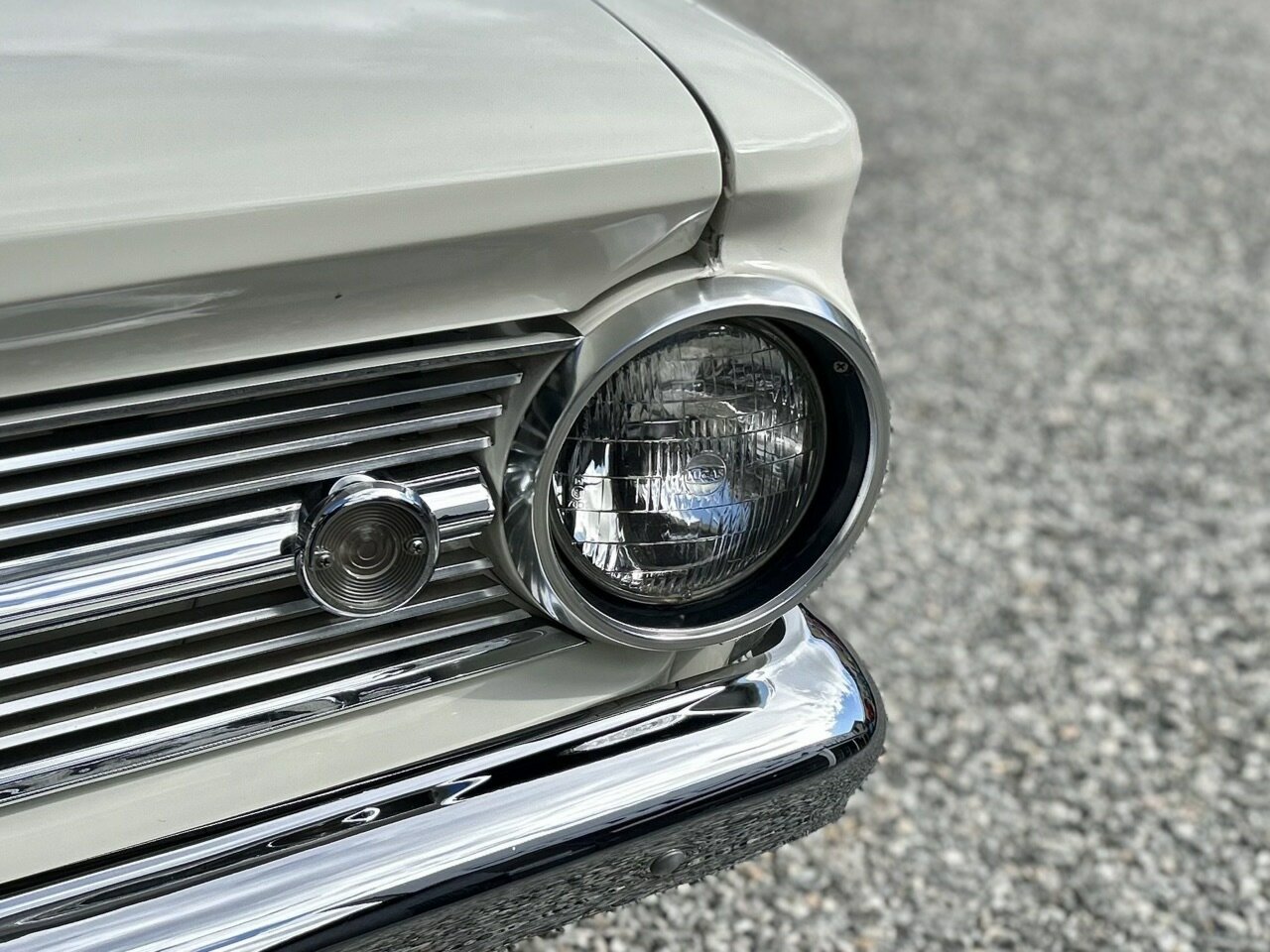 1966 CHRYSLER VALIANT REGAL AP6 3 SP AUTOMATIC SEDAN