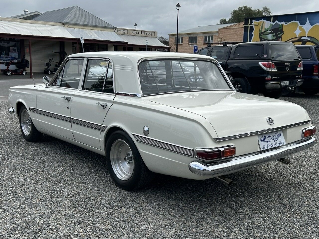 1966 CHRYSLER VALIANT REGAL AP6 3 SP AUTOMATIC SEDAN