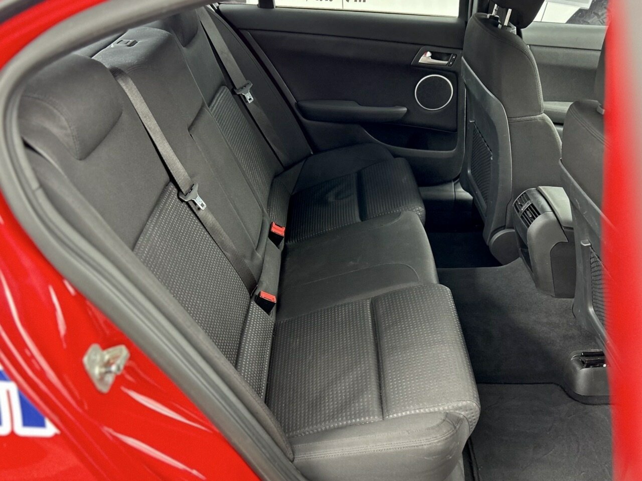 2009 HOLDEN COMMODORE VE SS (FUJITSU RACING PROMOTIONAL VEHICLE) 6 SP MANUAL 4D SEDAN