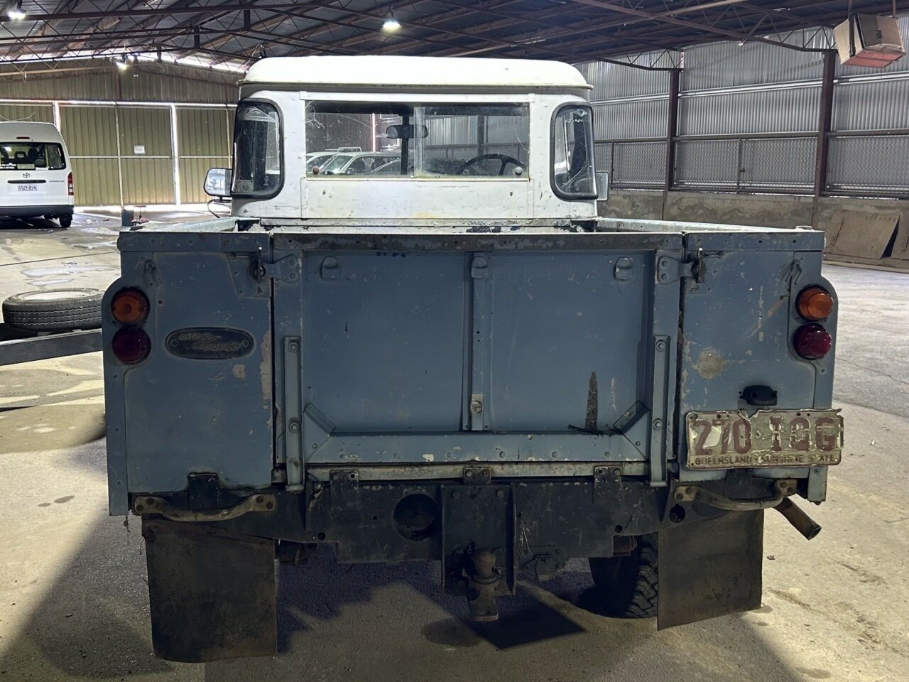 1980 LAND ROVER SERIES III 109 4 SP MANUAL UTILITY