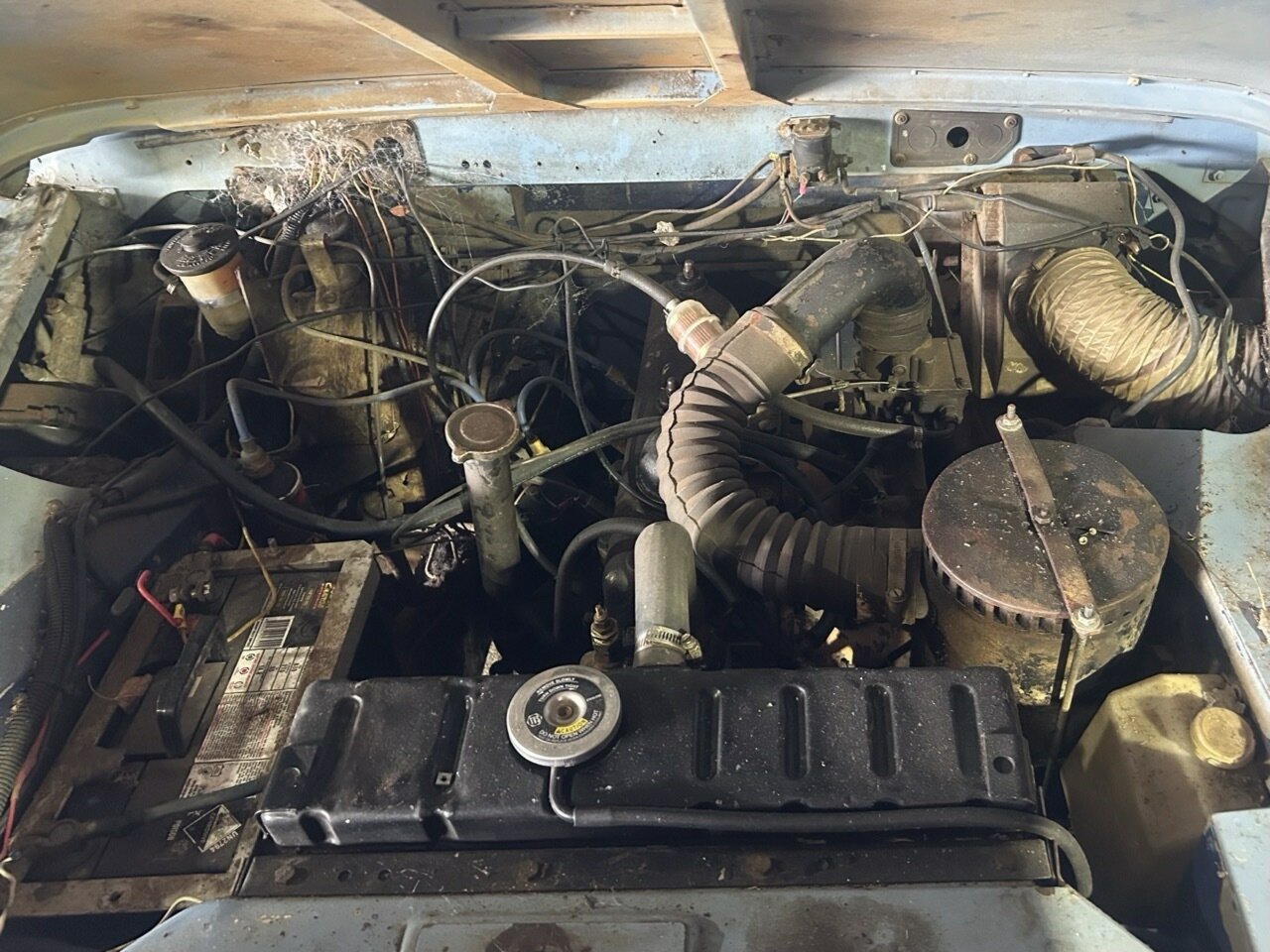 1980 LAND ROVER SERIES III 109 4 SP MANUAL UTILITY