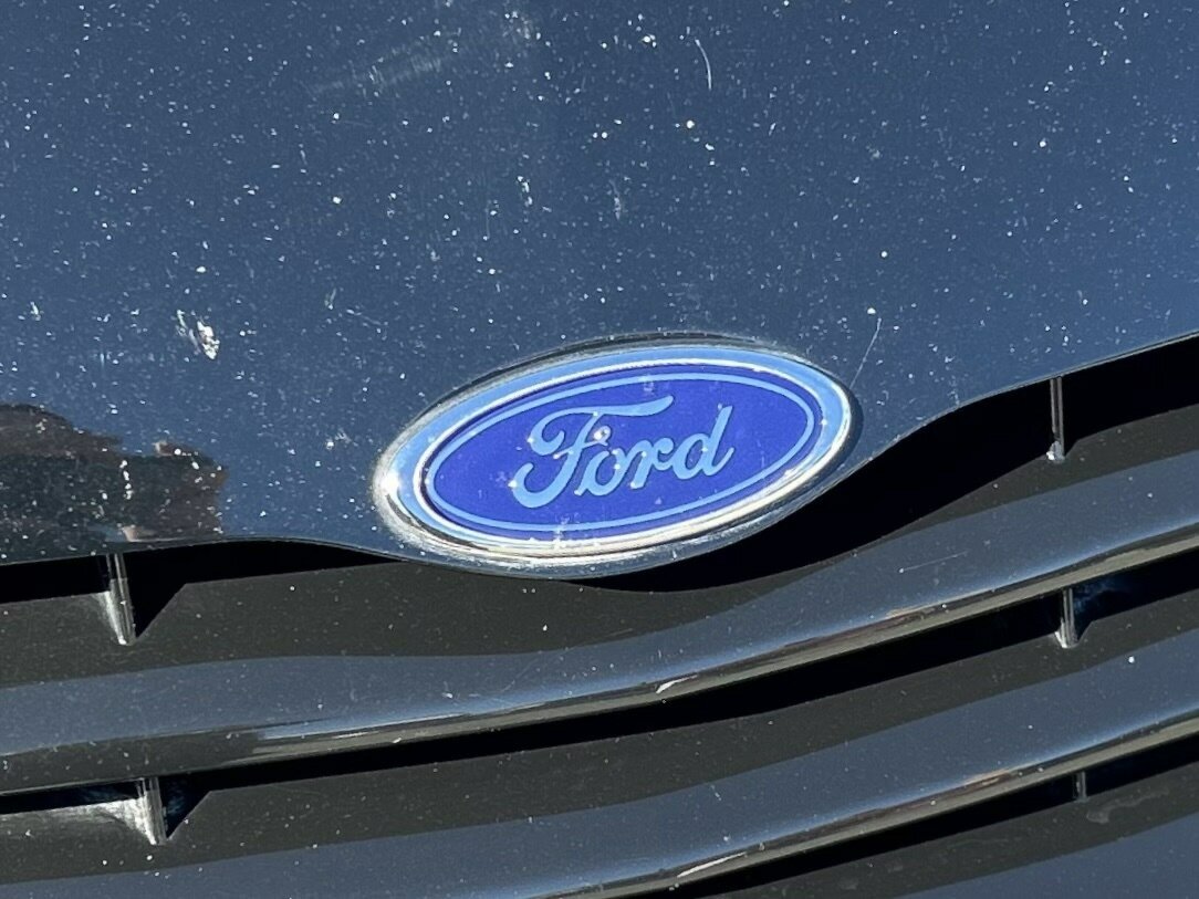 2001 FORD FALCON AUII XR8 4 SP AUTOMATIC 4D SEDAN