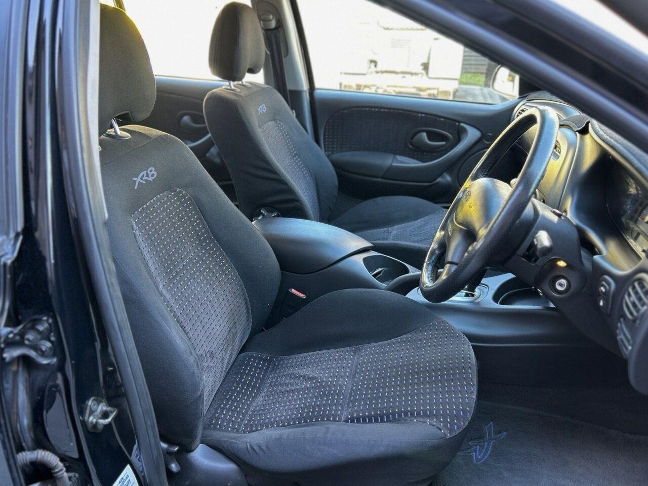 2001 FORD FALCON AUII XR8 4 SP AUTOMATIC 4D SEDAN