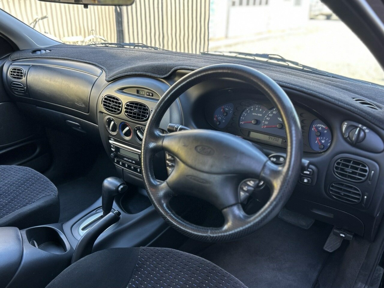 2001 FORD FALCON AUII XR8 4 SP AUTOMATIC 4D SEDAN