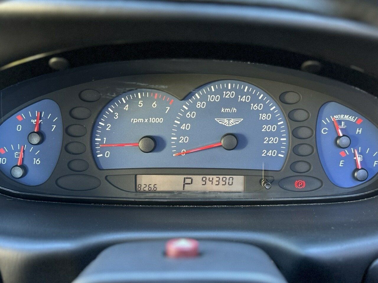 2001 FORD FALCON AUII XR8 4 SP AUTOMATIC 4D SEDAN