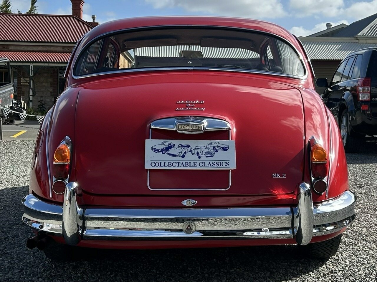 1961 JAGUAR MK II 3.4 3 SP AUTOMATIC 4D SEDAN