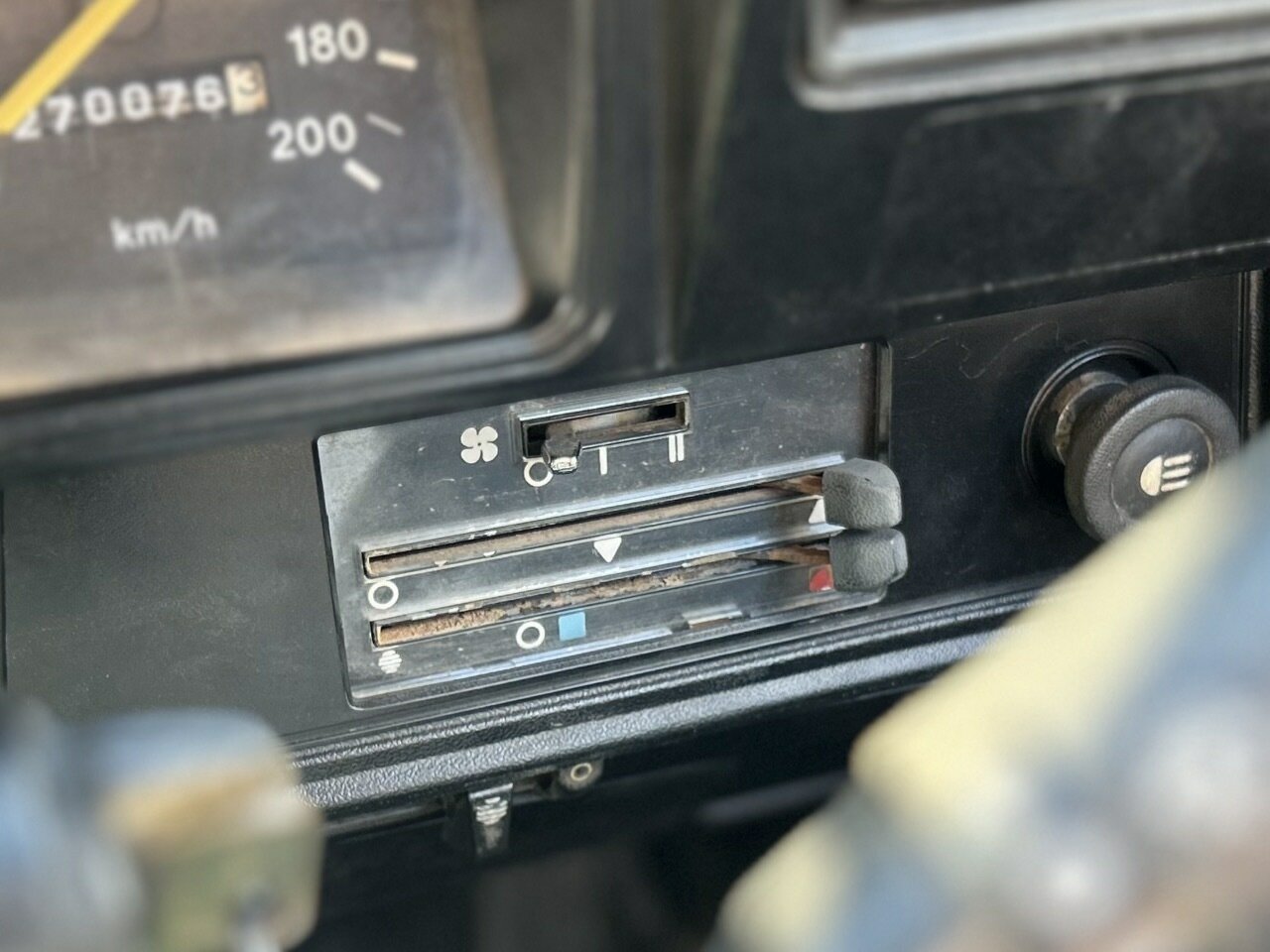 1980 HOLDEN SANDMAN HZ TRIBUTE 3 SP AUTOMATIC 2D UTILITY