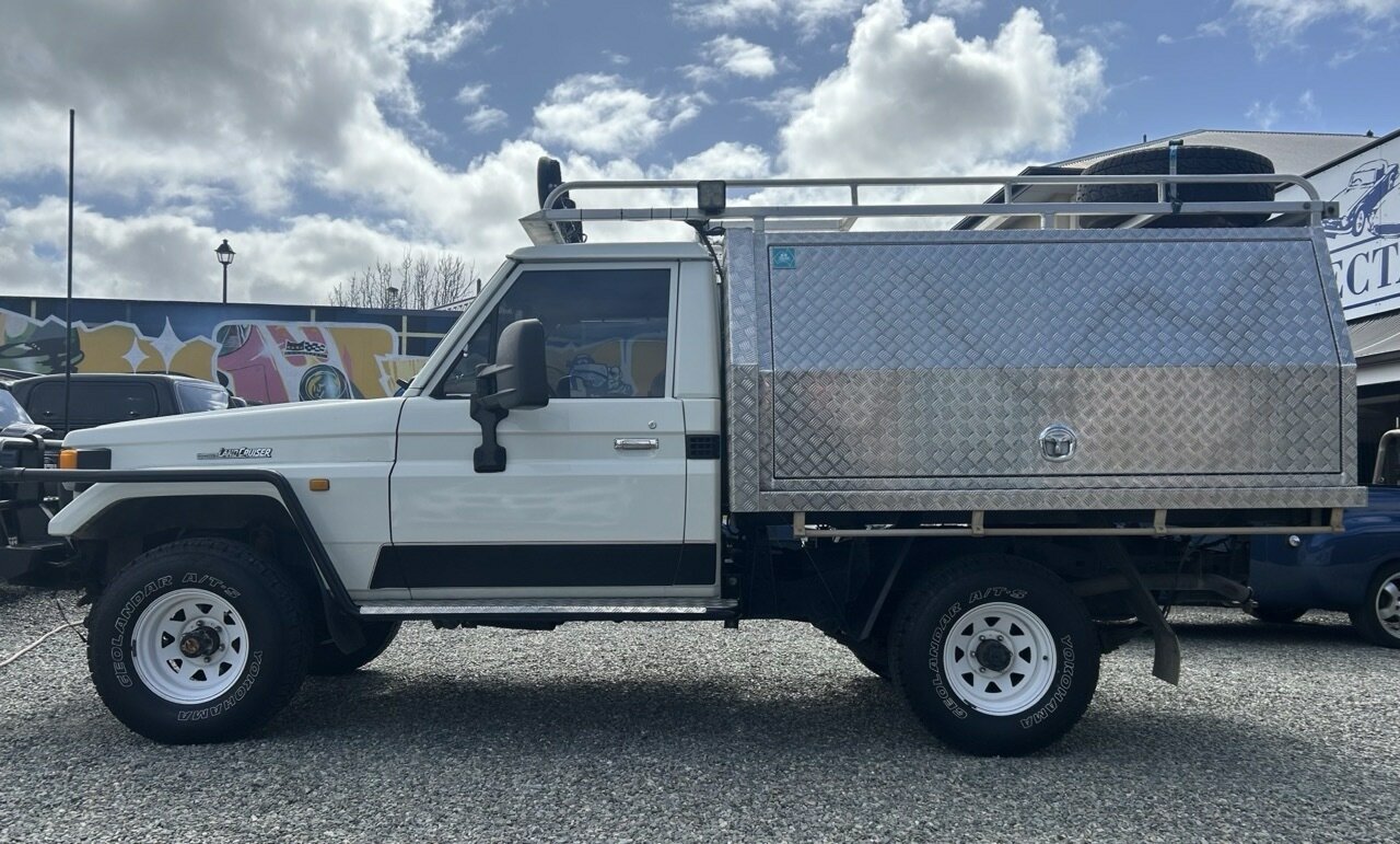 1996 TOYOTA LANDCRUISER HZJ75RP (4x4) 5 SP MANUAL 4x4 C/CHAS