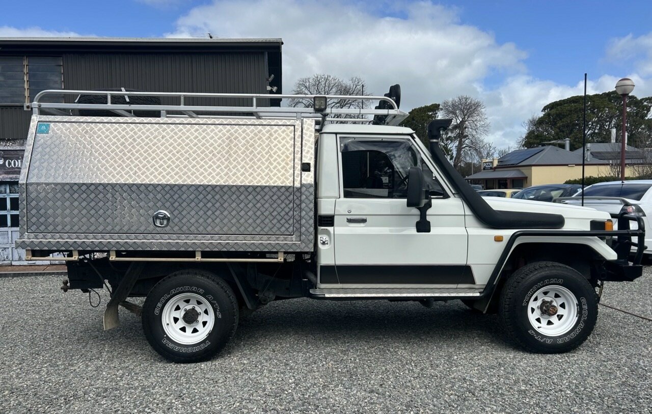 1996 TOYOTA LANDCRUISER HZJ75RP (4x4) 5 SP MANUAL 4x4 C/CHAS