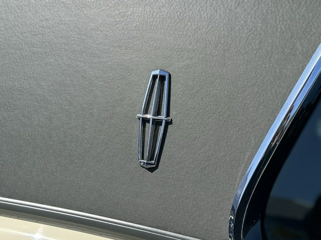 1969 LINCOLN CONTINENTAL MARK III 3 SP AUTOMATIC COUPE