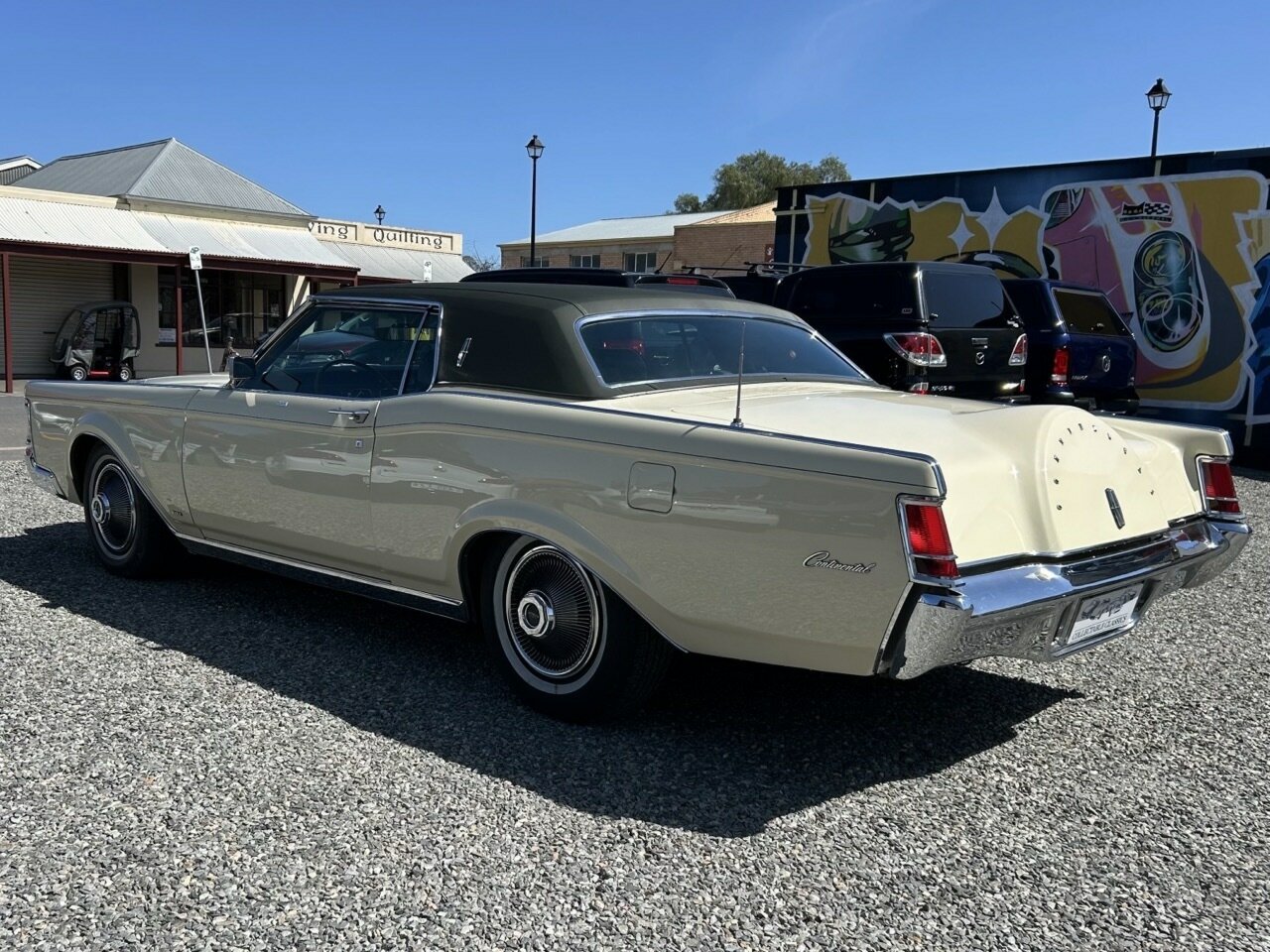 1969 LINCOLN CONTINENTAL MARK III 3 SP AUTOMATIC COUPE