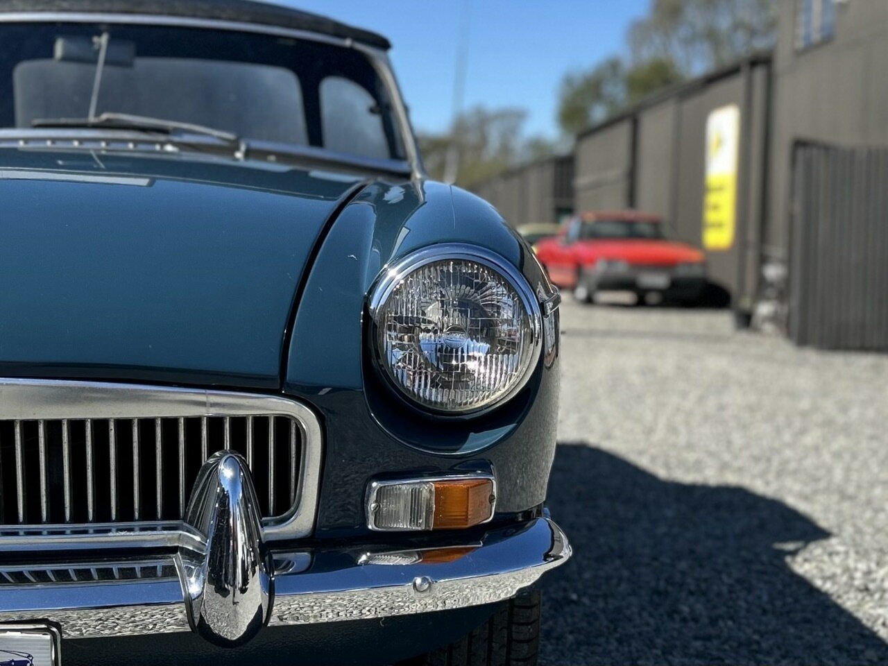 1969 MG MGB MK II 4 SP MAN + OVERDRIVE 2D ROADSTER