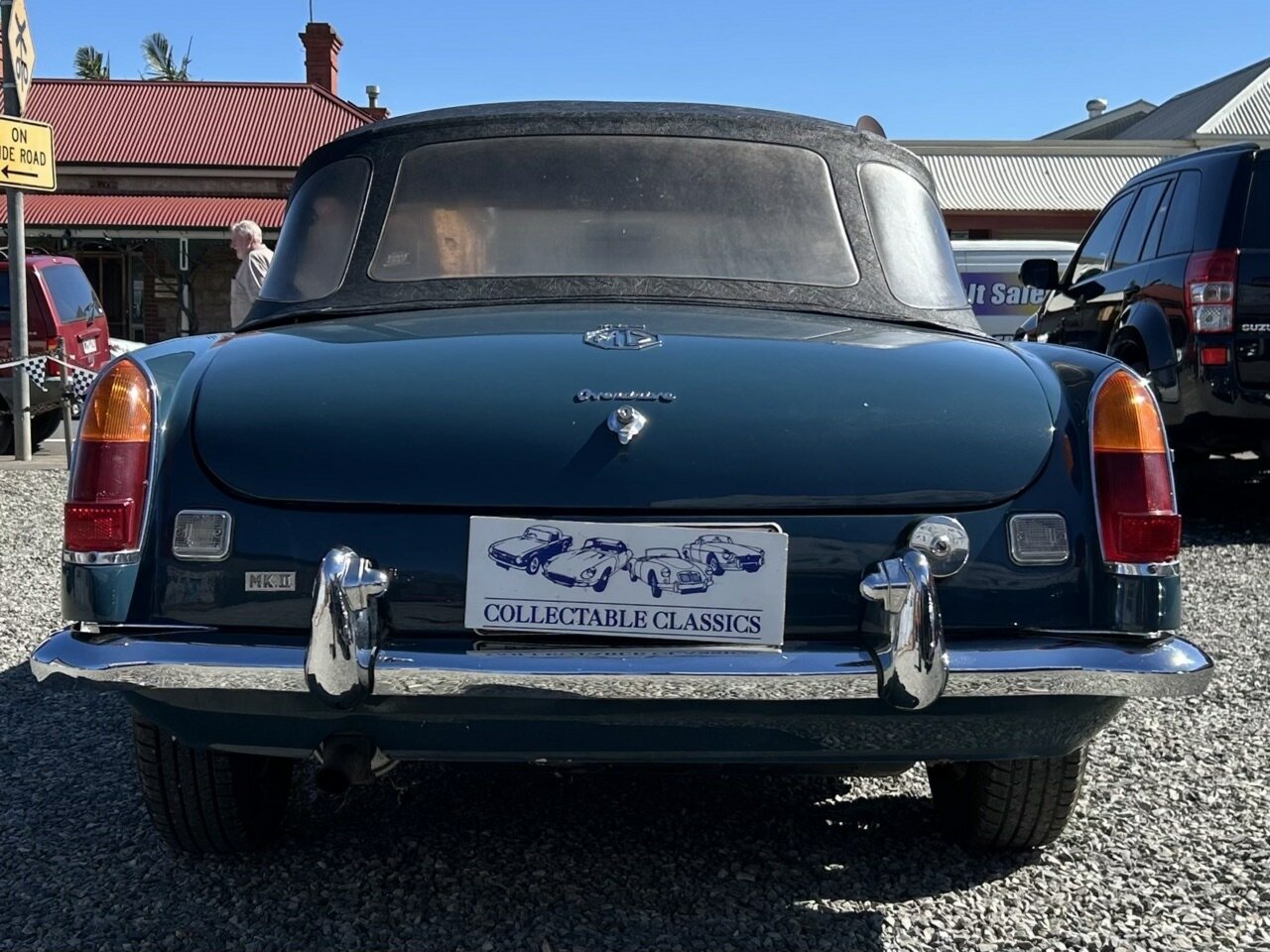1969 MG MGB MK II 4 SP MAN + OVERDRIVE 2D ROADSTER