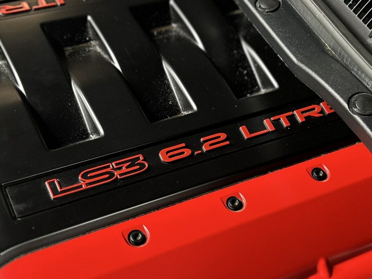 2012 HSV MALOO E3 MY12.5 R8 6 SP MANUAL UTILITY