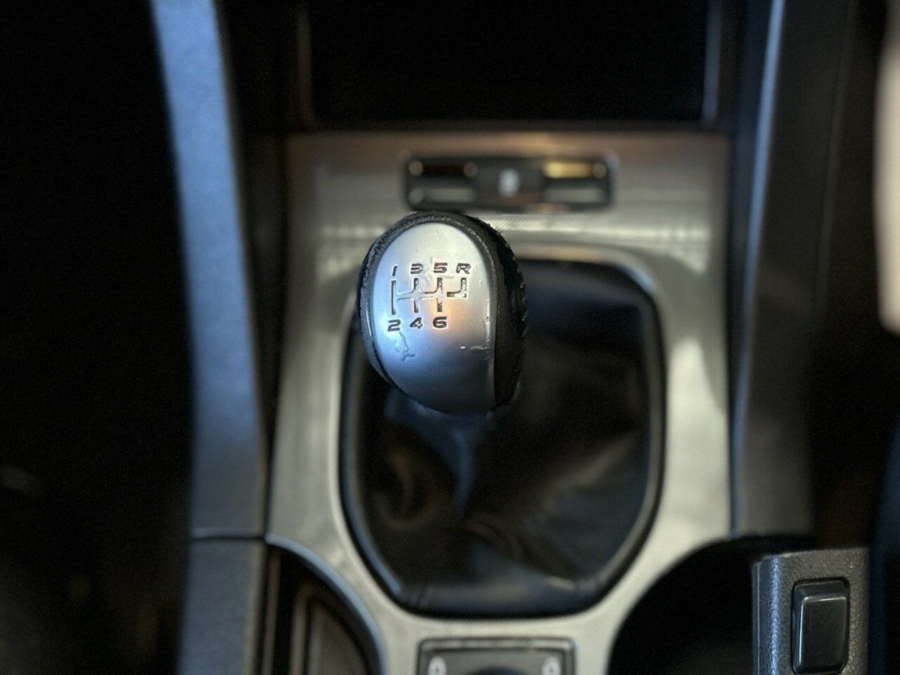 2012 HSV MALOO E3 MY12.5 R8 6 SP MANUAL UTILITY