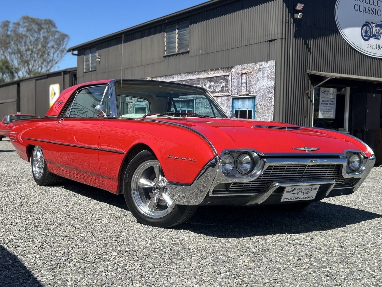 1961 FORD THUNDERBIRD 3 SP AUTOMATIC 2D HARDTOP