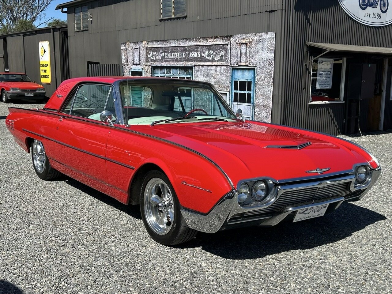 1961 FORD THUNDERBIRD 3 SP AUTOMATIC 2D HARDTOP