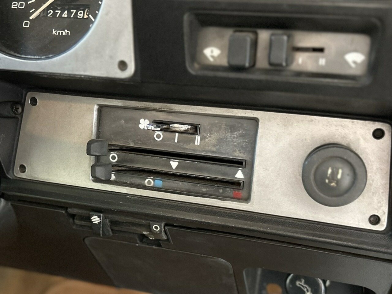 1975 HOLDEN MONARO HJ GTS 3 SP AUTOMATIC 4D SEDAN