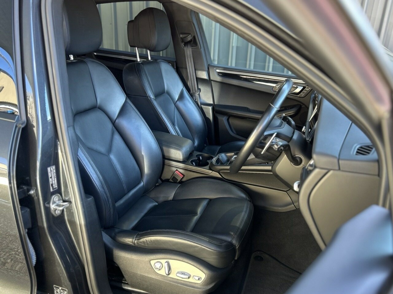2021 PORSCHE MACAN 95B MY22 7 SP AUTO DUAL CLUTCH 4D WAGON
