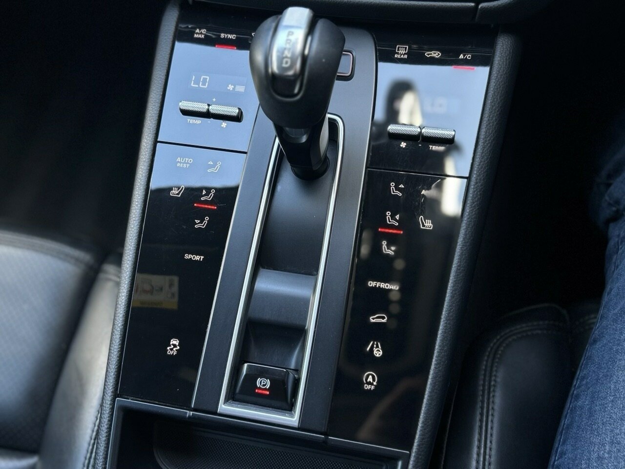 2021 PORSCHE MACAN 95B MY22 7 SP AUTO DUAL CLUTCH 4D WAGON