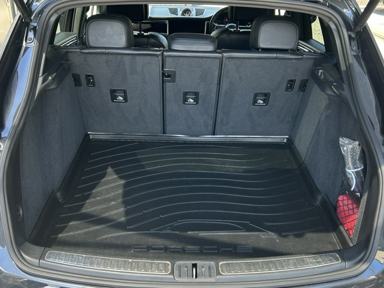 2021 PORSCHE MACAN 95B MY22 7 SP AUTO DUAL CLUTCH 4D WAGON