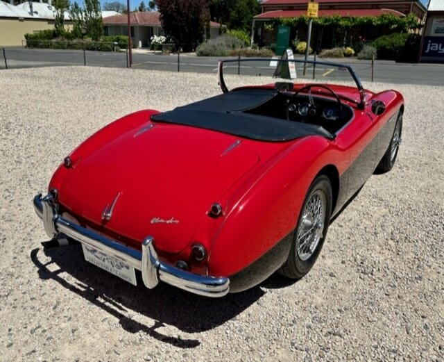 1956 AUSTIN HEALEY 100 BN2 CONVERTIBLE