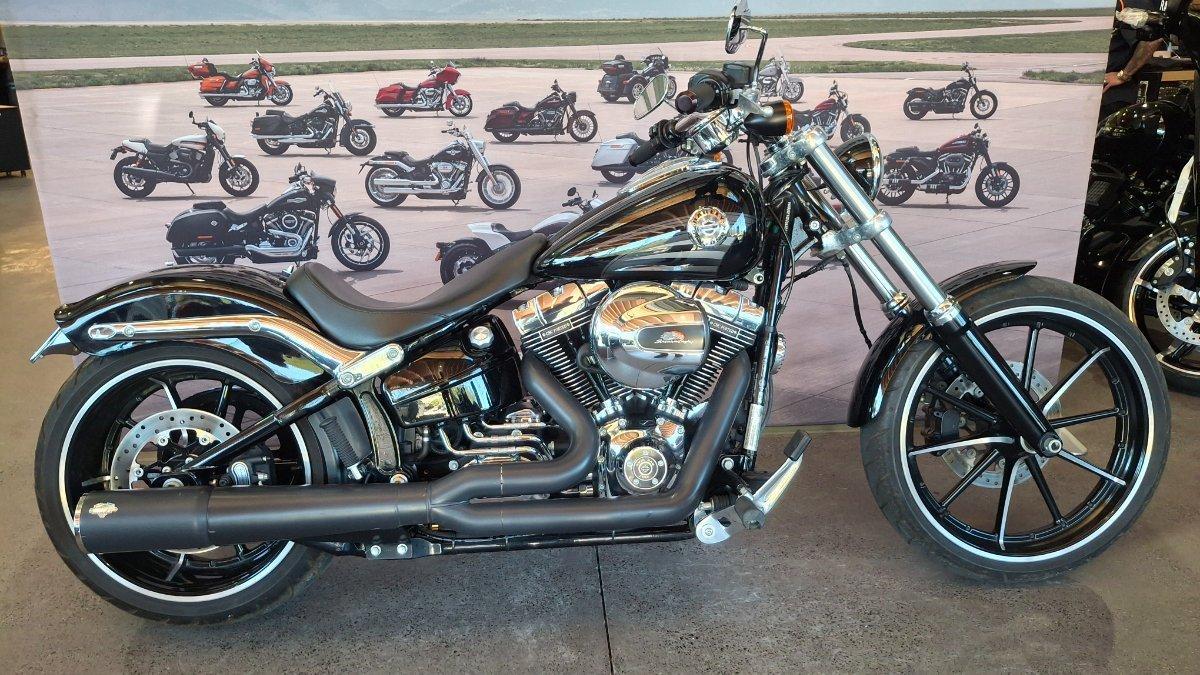 2016 HARLEY-DAVIDSON FXSB SOFTAIL BREAKOUT CRUISER