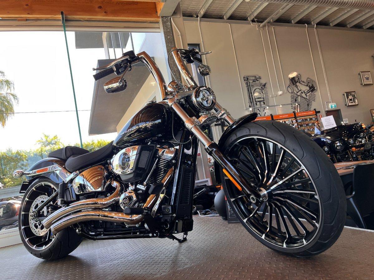 2025 HARLEY-DAVIDSON FXBR BREAKOUT (117) CRUISER