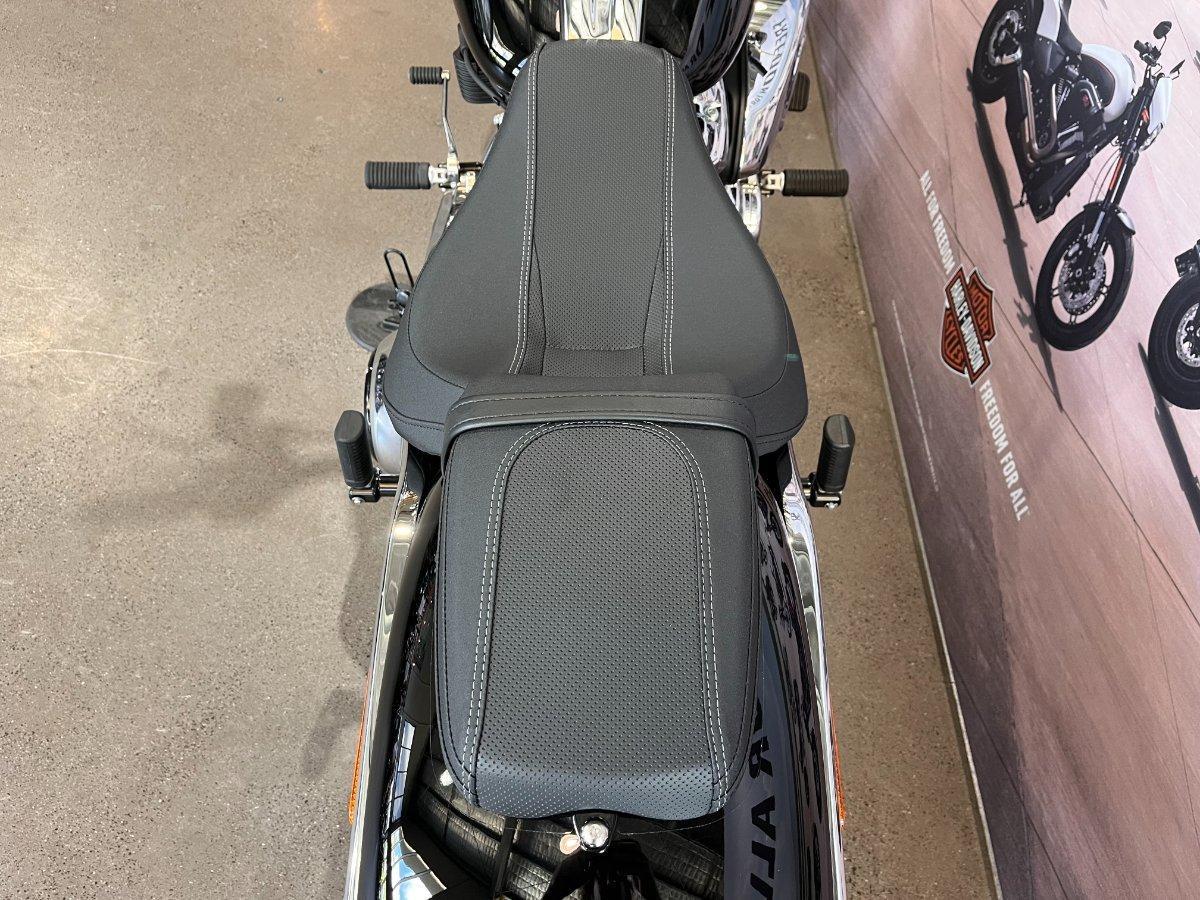 2025 HARLEY-DAVIDSON FXBR BREAKOUT (117) CRUISER
