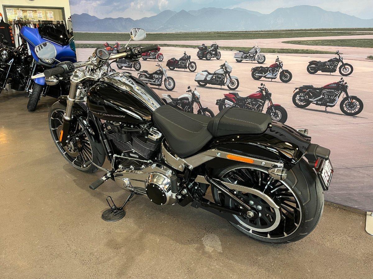 2025 HARLEY-DAVIDSON FXBR BREAKOUT (117) CRUISER