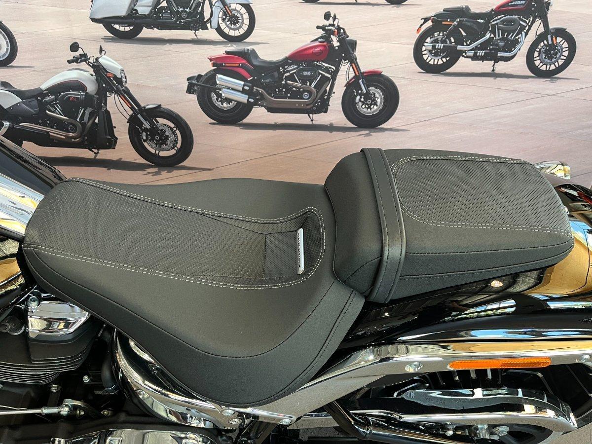 2025 HARLEY-DAVIDSON FXBR BREAKOUT (117) CRUISER