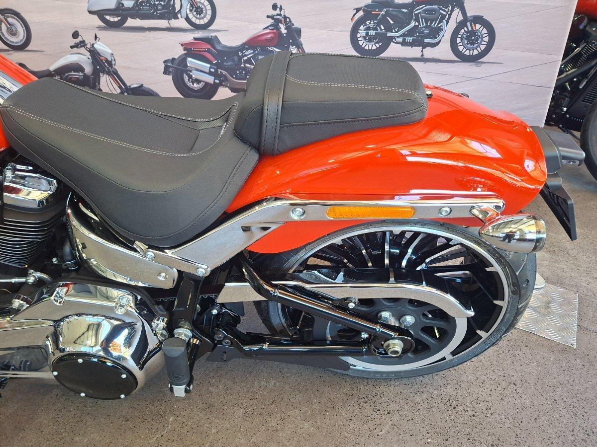 2026 HARLEY-DAVIDSON FXBR BREAKOUT (117) CRUISER