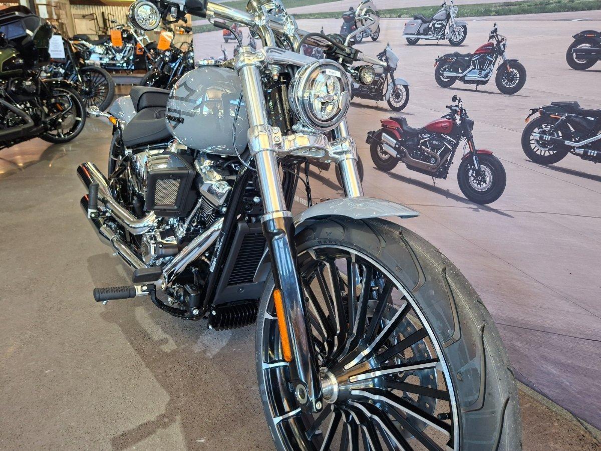 2026 HARLEY-DAVIDSON FXBR BREAKOUT (117) CRUISER
