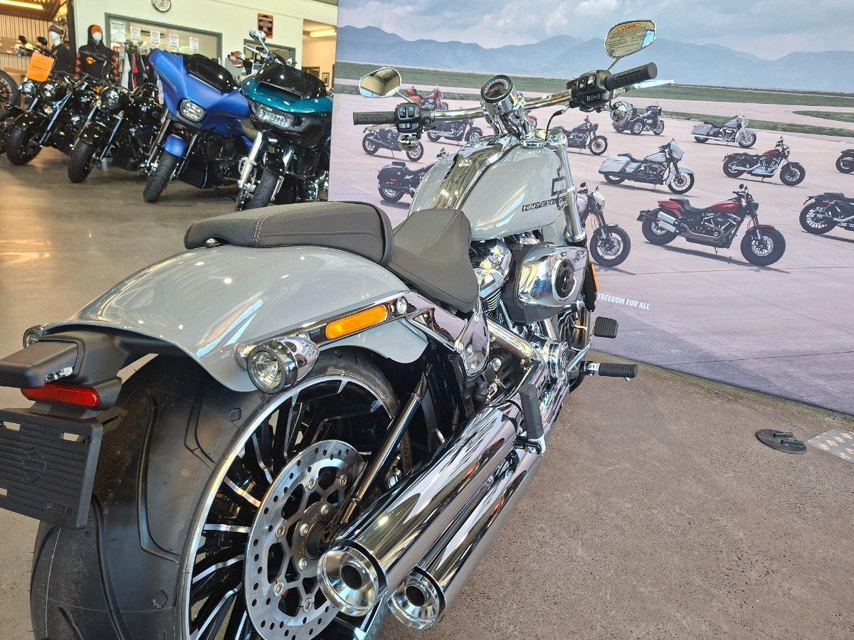 2026 HARLEY-DAVIDSON FXBR BREAKOUT (117) CRUISER