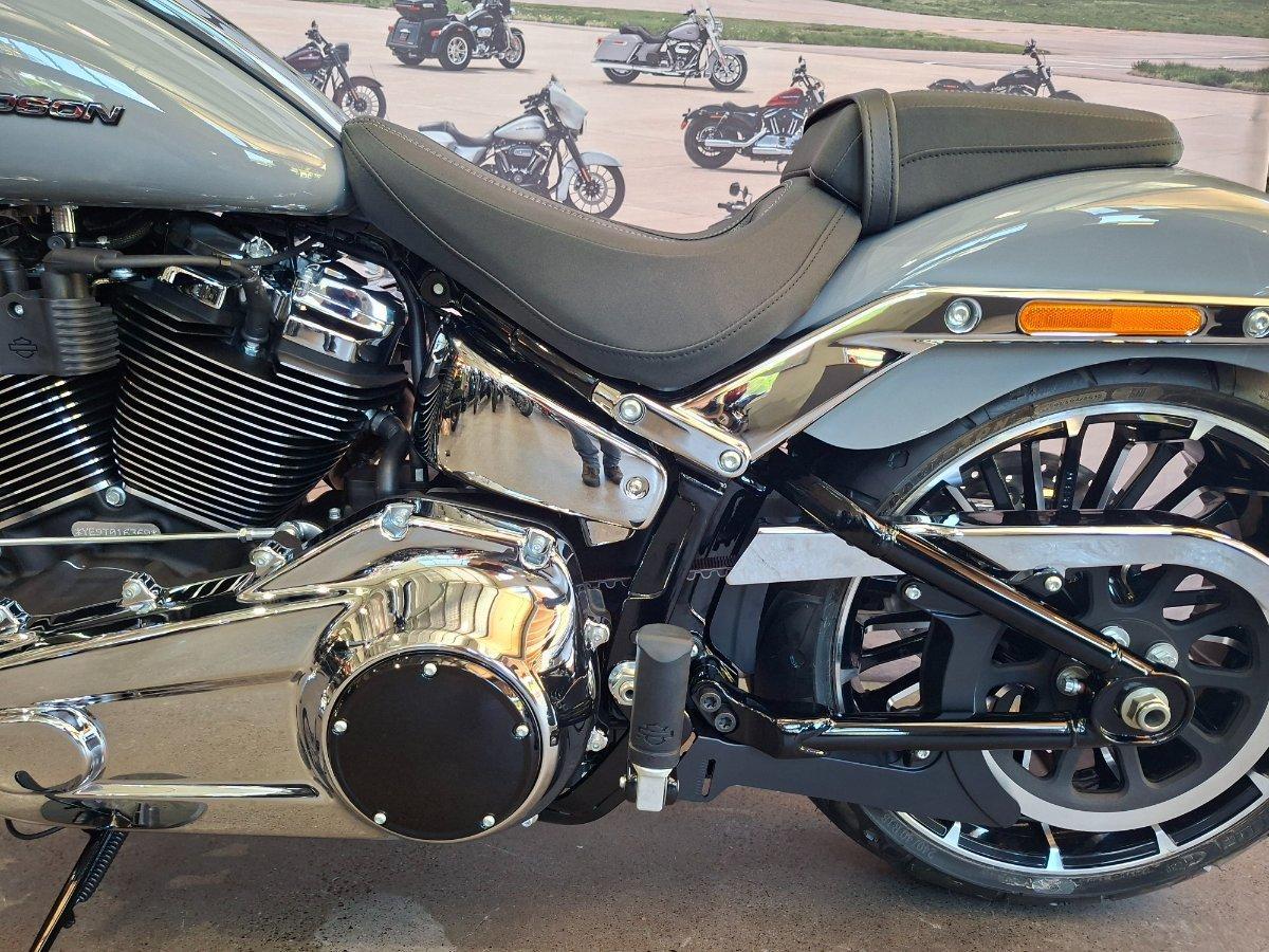 2026 HARLEY-DAVIDSON FXBR BREAKOUT (117) CRUISER