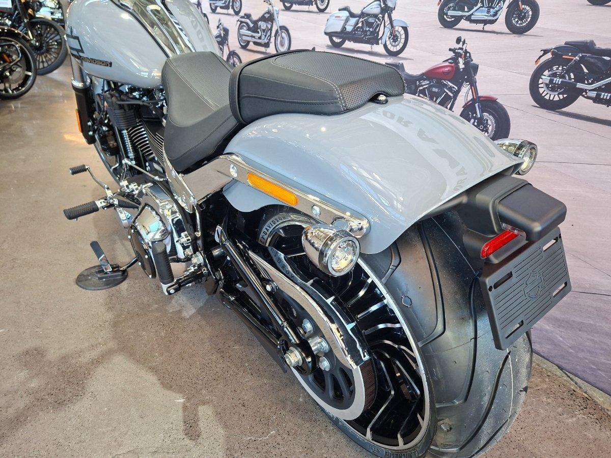 2026 HARLEY-DAVIDSON FXBR BREAKOUT (117) CRUISER