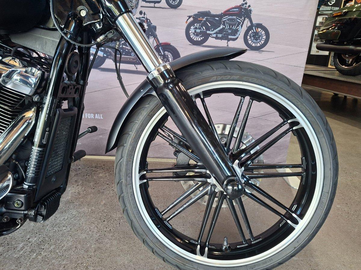 2018 HARLEY-DAVIDSON FXBRS BREAKOUT CRUISER