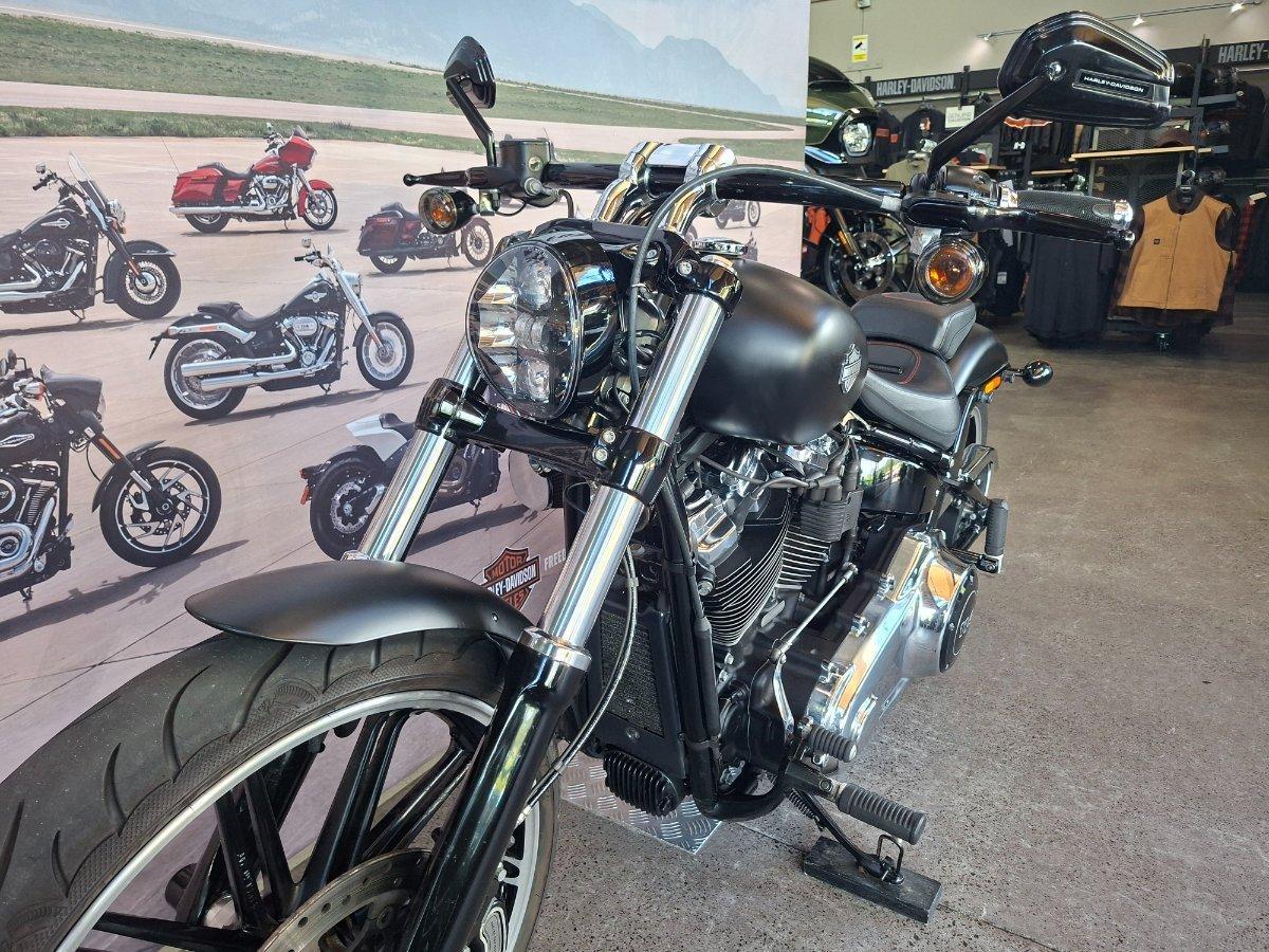 2018 HARLEY-DAVIDSON FXBRS BREAKOUT CRUISER