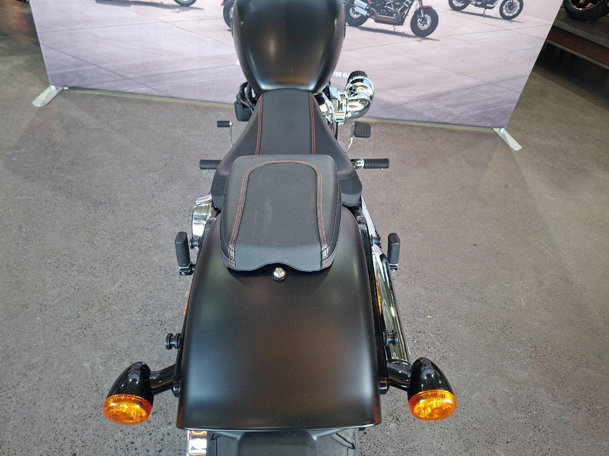 2018 HARLEY-DAVIDSON FXBRS BREAKOUT CRUISER