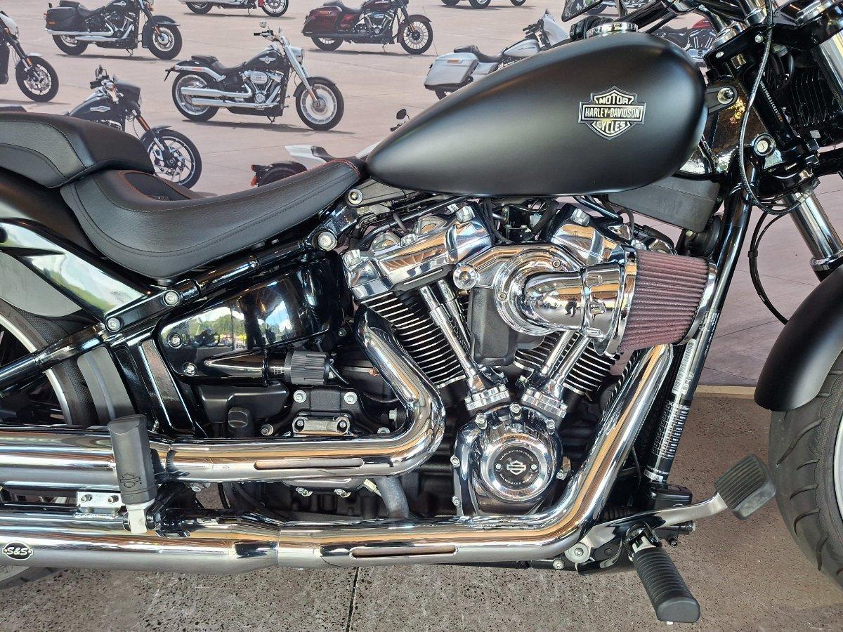 2018 HARLEY-DAVIDSON FXBRS BREAKOUT CRUISER