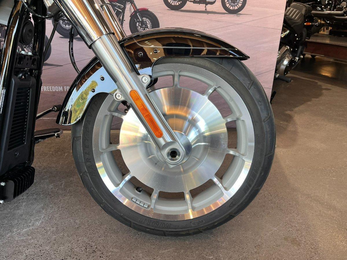 2025 HARLEY-DAVIDSON FLFB FAT BOY (117) CRUISER