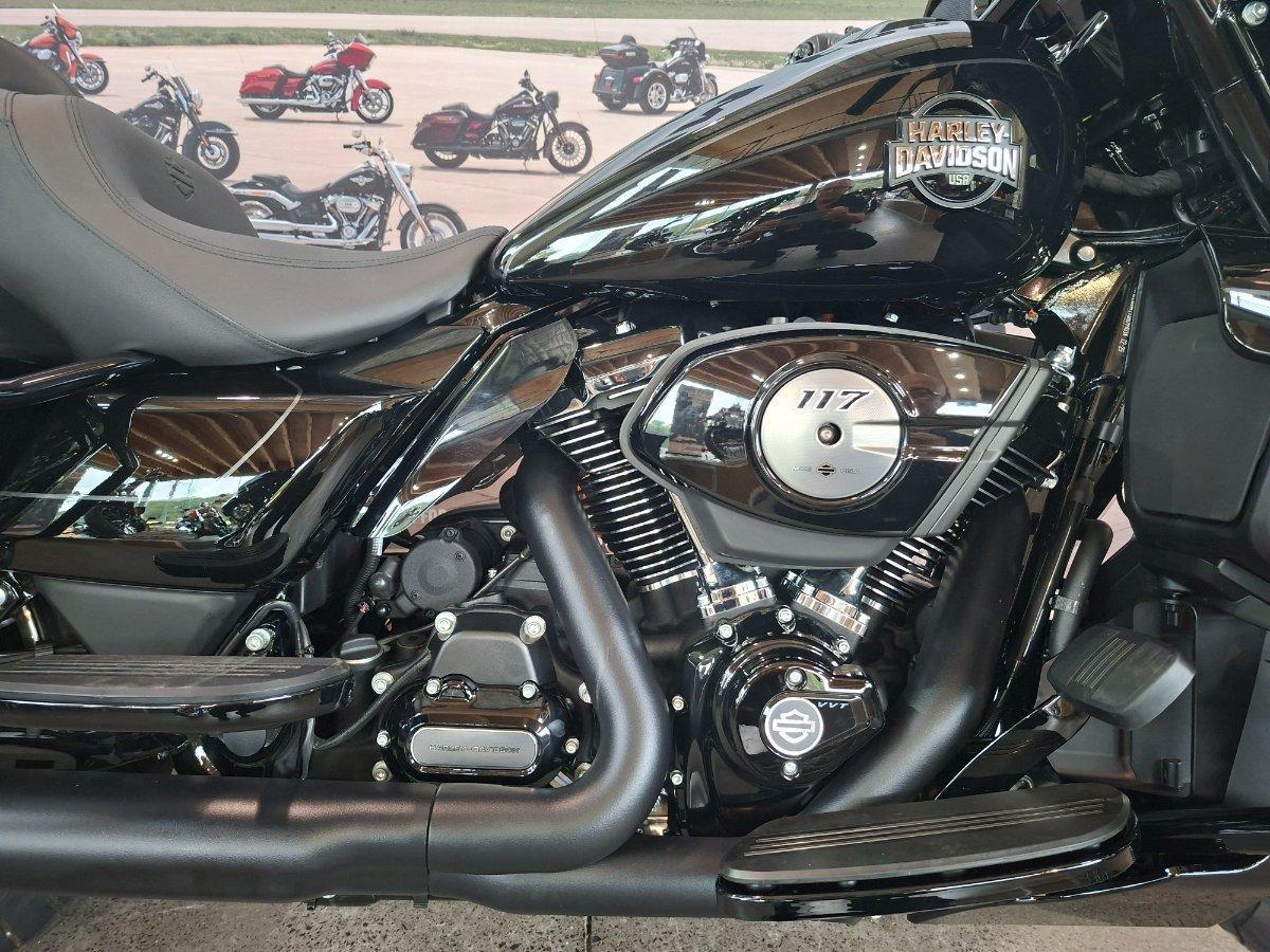 2026 HARLEY-DAVIDSON FLHXL STREET GLIDE LIMITED 117 CRUISER