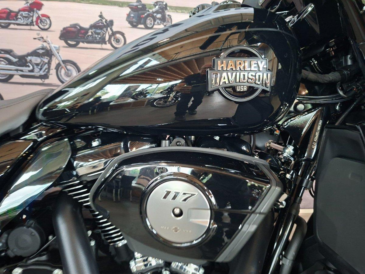 2026 HARLEY-DAVIDSON FLHXL STREET GLIDE LIMITED 117 CRUISER