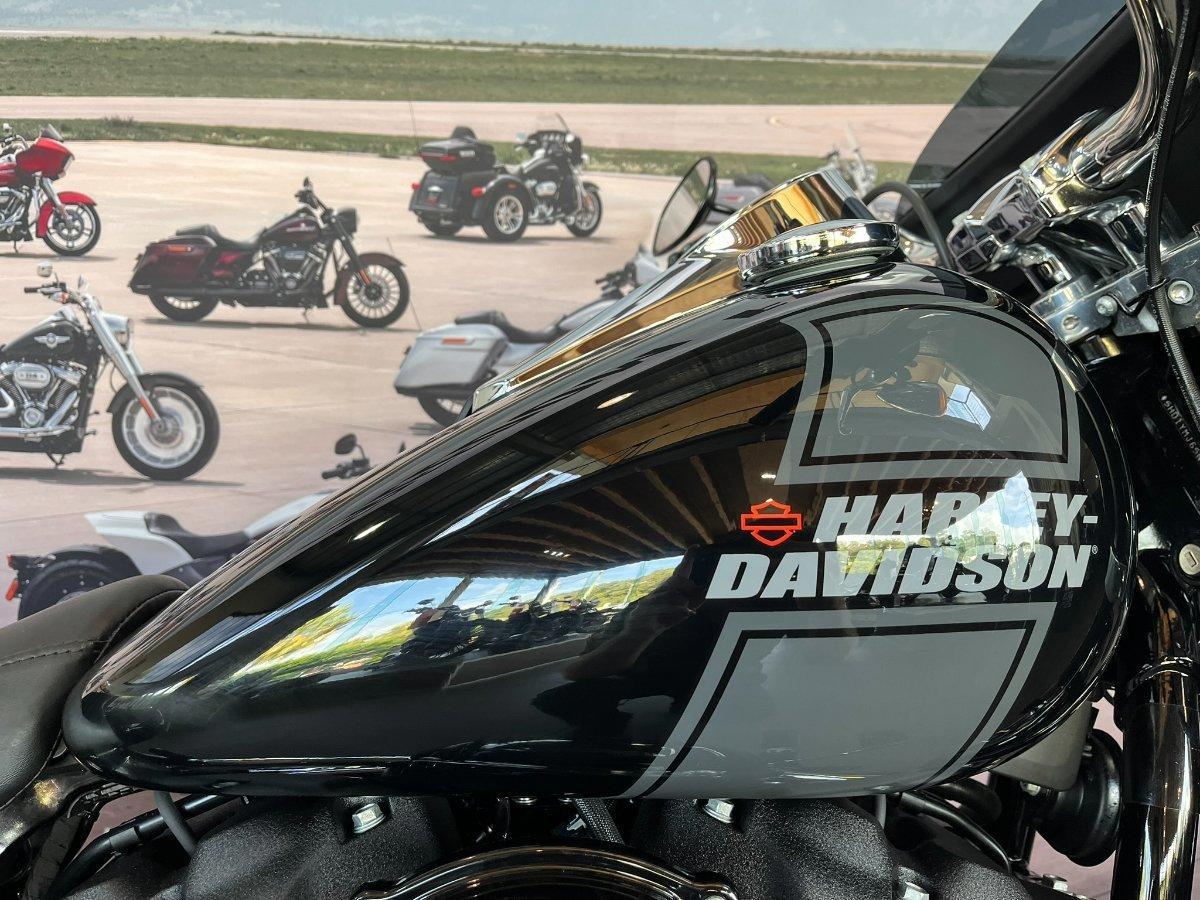 2022 HARLEY-DAVIDSON FLSB SPORT GLIDE (107) CRUISER